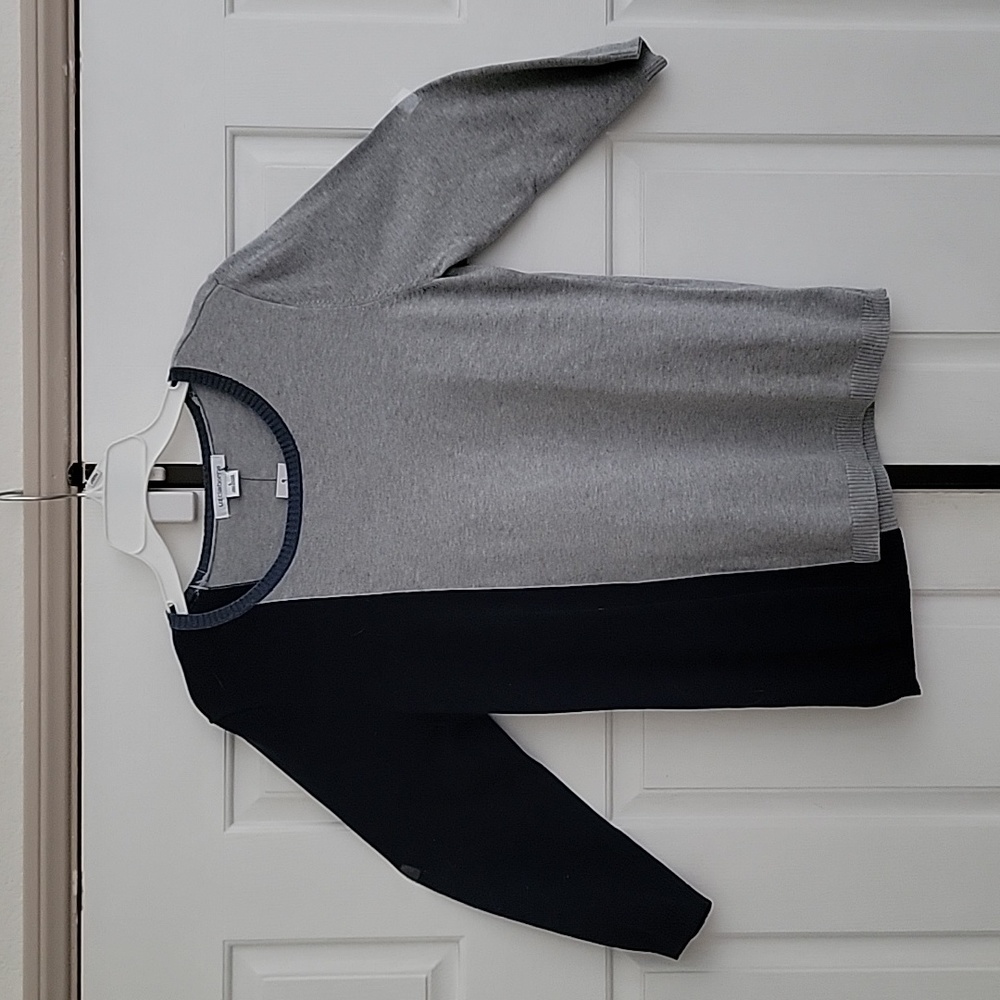 Liz Claiborne light sweater